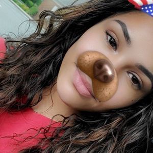 Meet your Posher, Roxann